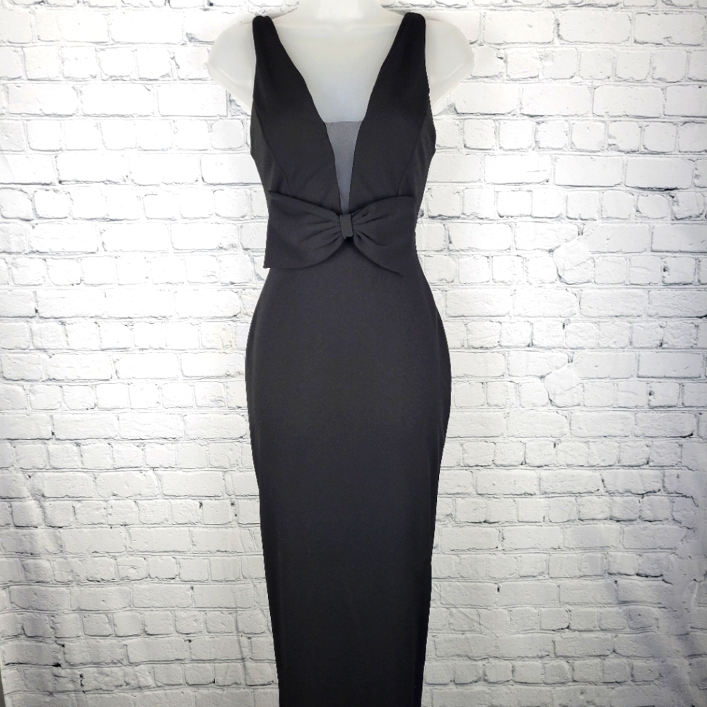 NWT Windsor Size XS Black Formal Dress With Bow